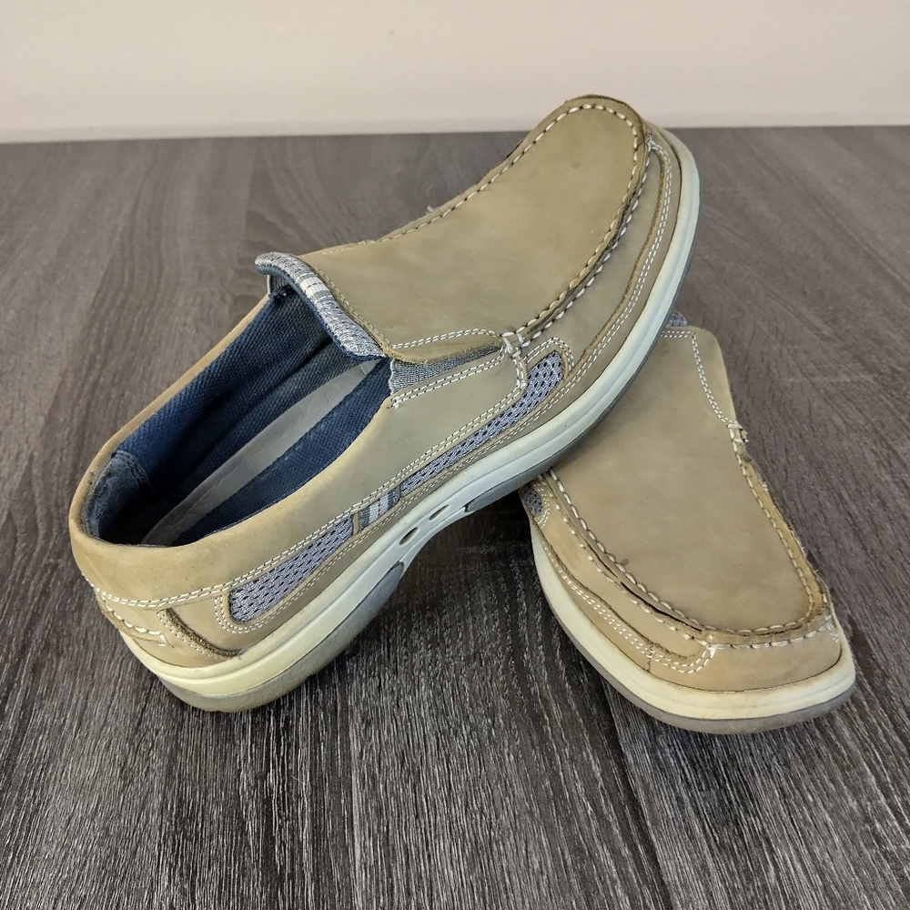 Clark's 10 suede tan loafers grey mesh slip on. Sturdy good condition Sanitized